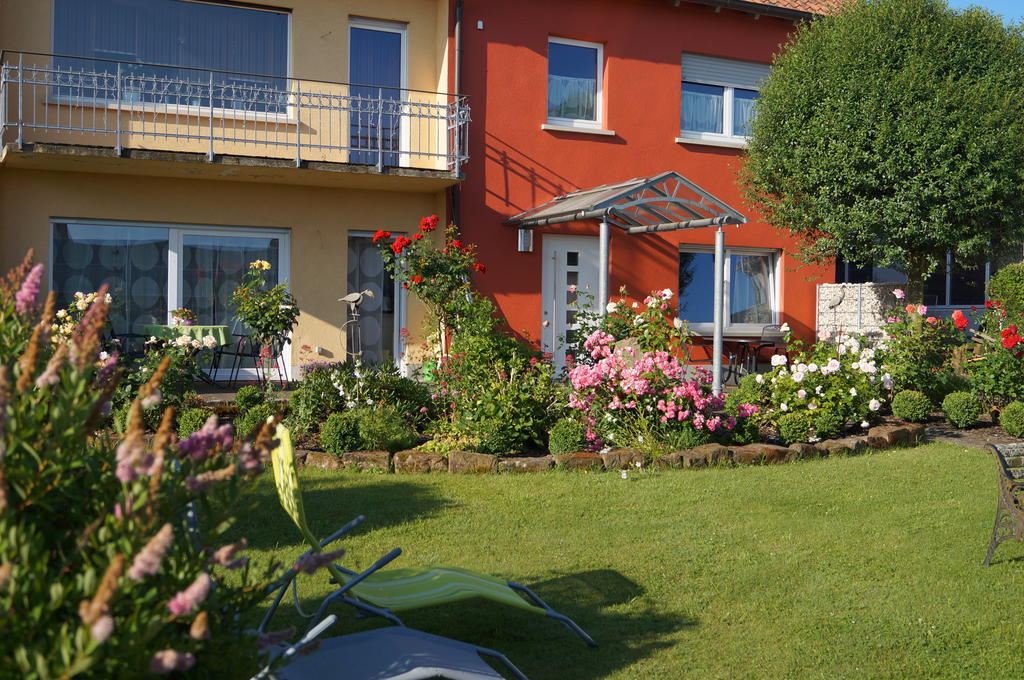 Ferienhaus Schloss-Garten Kapellen-Drusweiler Bagian luar foto