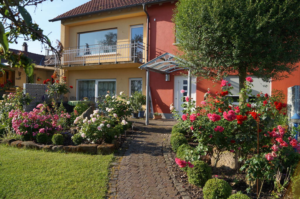 Ferienhaus Schloss-Garten Kapellen-Drusweiler Bagian luar foto