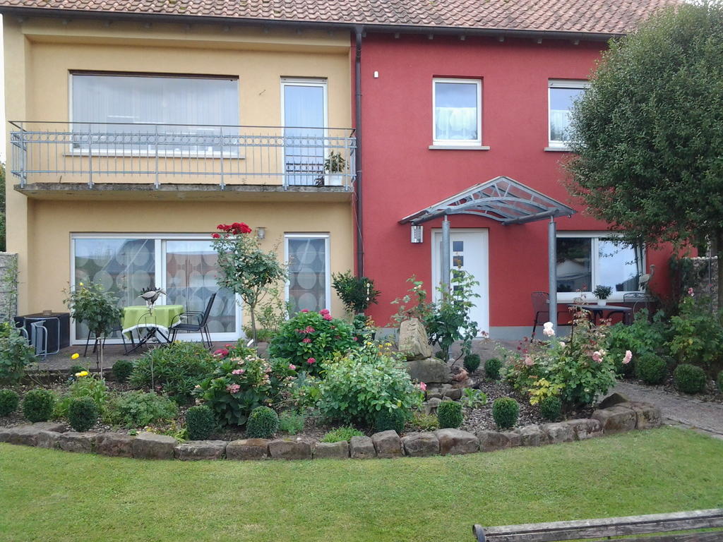 Ferienhaus Schloss-Garten Kapellen-Drusweiler Bagian luar foto